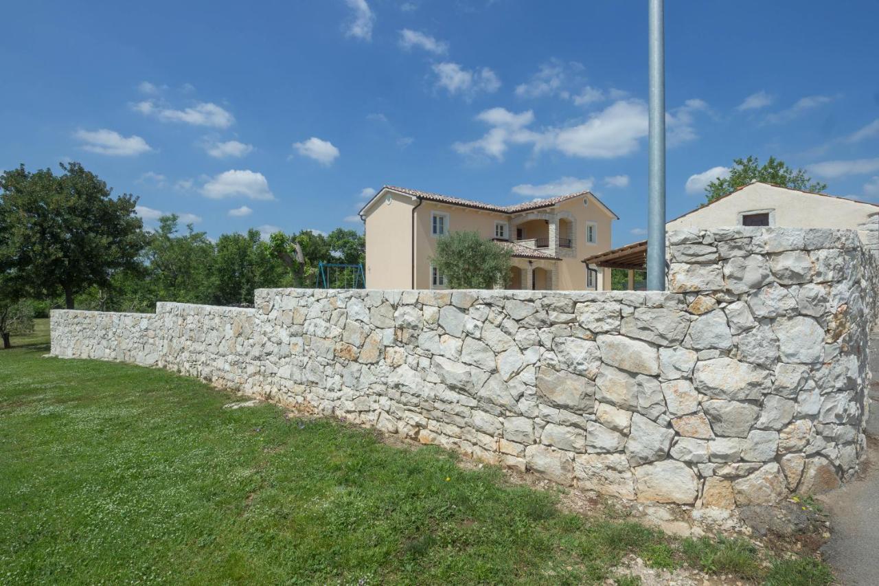 Beautiful Villa Natura With Pool In Labin Exterior foto
